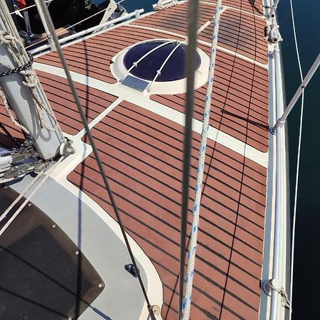 Bateau A Quai St Raphael, 4 Couchages , Voilier Etap 28I Hotel Saint-Raphael  Exterior photo